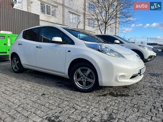 nissan leaf 2014