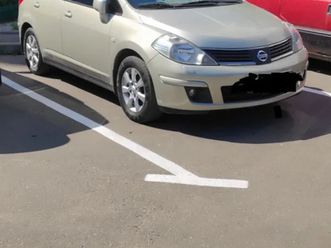 nissan tiida 2008