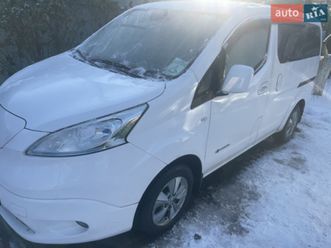 nissan e-nv200 2017