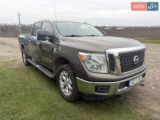 nissan titan 2017