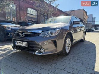 toyota camry 2017