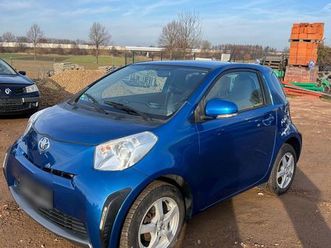 ich verkaufe ein auto. toyota iq