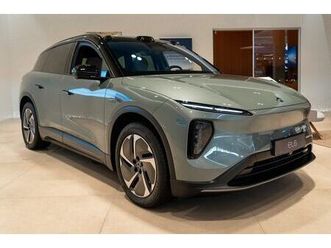 100 kwh/awd/490hk/head up/360°/pano