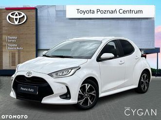 toyota yaris hybrid 1.5 style