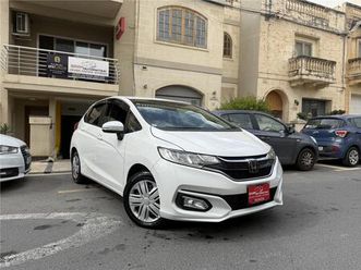 honda fit 2019 1.3 petrol auto like new call 99474597