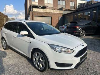 focus 1.0 ecoboost/ garantie 12mois/ carpass/ ct