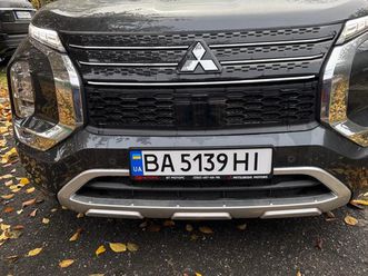 mitsubishi outlander 2024