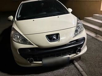 vends 207. cc, très bon état, réviser très agréable, voiture diesel 120 chevaux