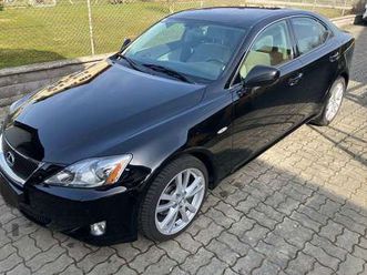 lexus is 220 d