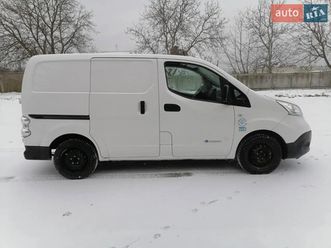 nissan e-nv200 2018