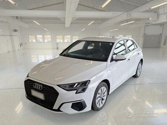 audi a3 sportback 40 tfsi e s tronic business s.ba