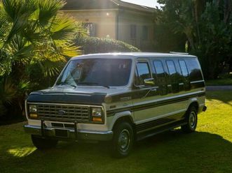 ford econoline club wagon e-150