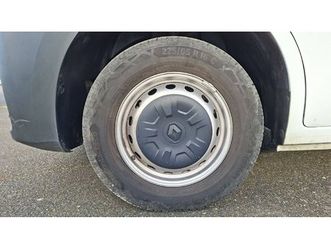 iii phc trac f3500 l3h1 blue dci 145 euro vi confort