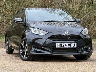 toyota yaris design hatchback's 1.5 vvt-h design e-cvt euro 6 (start/stop) 5dr