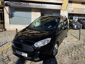 ford tourneo courier 1.5 tdci titanium abril/18