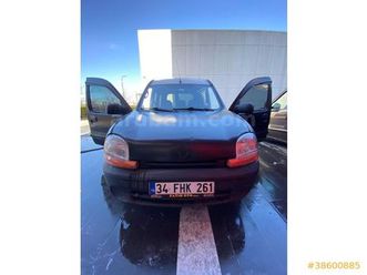 sahibinden renault kangoo express 1.9 dti 2000 model i̇stanbul 358.000 km siyah - 38600885 | arabam.com