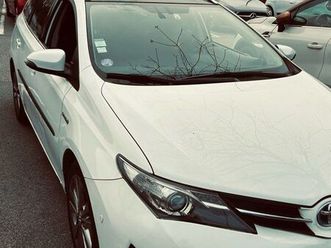 vente véhicule toyota auris