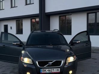 volvo v50 2008