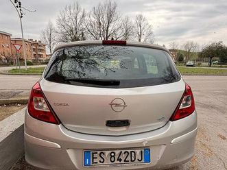 opel corsa 2009