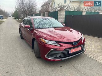 toyota camry 2021