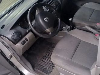 nissan livina night&day 1.6 16v flex fuel mec. 2011