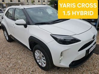 toyota yaris cross 1.5 hybrid 5p. e-cvt business