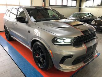 srt 6.2-v8 hellcat awd