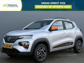 dacia spring - comfort plus orange pack 27 kwh automaat | navigatie | parkeercamera | cruise control | ai