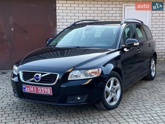 volvo v50 2010
