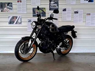 moto yamaha xsr 125 legacy 1ère main