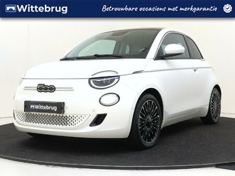 fiat 500 3+1 la prima 42 kwh navigatie | parkeerhulp v&a | camera | apple carplay | leder | keyless