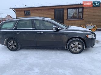 volvo v50 2009