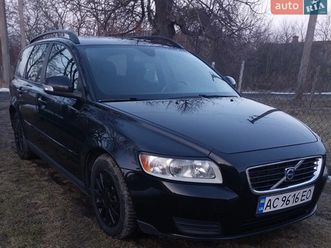 volvo v50 2010