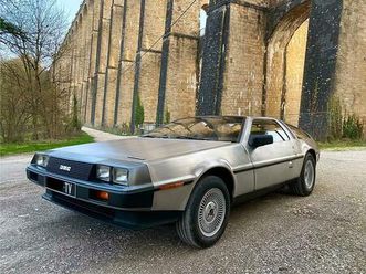 delorean dmc-12 - 1982