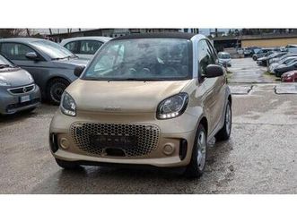 smart fortwo eq passion *zero emission* sist. android camera