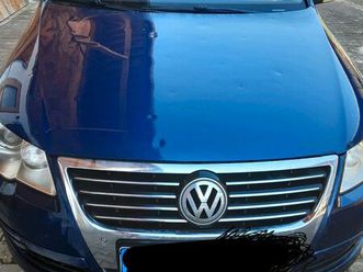 vw passat blau