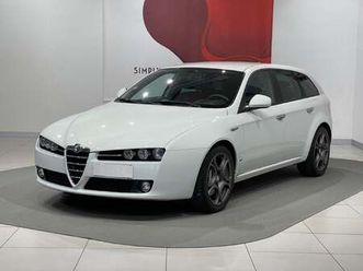 alfa romeo 159 sportwagon 1750 tbi sportwagon distinctive del 2010 usata a montagna in valtellina