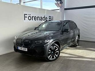 bmw ix3 charged rattvärme panorama drag park assist