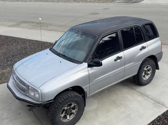 2003 chevrolet tracker