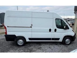 ② peugeot boxer 2.2 bluehdi s&s 121kw/165pk premium 335 l2 h2 — camionnettes & utilitaires — 2ememain