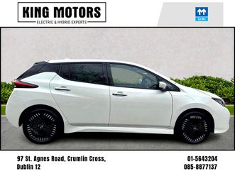 n-connecta / black roof / apple & android auto / nav / radar cruise / half-leather / park sensors / balance of 8 year nissan battery warranty / *finance package