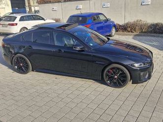 jaguar xe r-dynamic black, facelift
