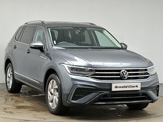 2022 - 1.5 tsi life 5dr