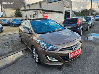 hyundai i 30 1. 6 crdi 110 cv anneé 09/03/2012 boite automatique