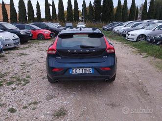 volvo v40 d3 finanziabile