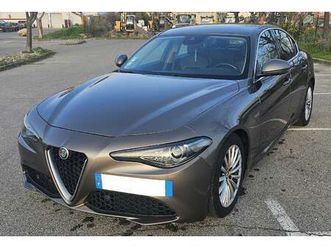 alfa romeo giulia giulia 2.2 180 ch at8 lusso