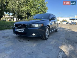 volvo v50 2009