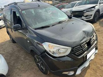dokker stepway 1.5 dci *incidentata*