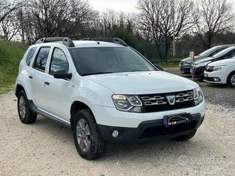 dacia duster 1.6 115cv start&stop 4x2 gpl lauréate