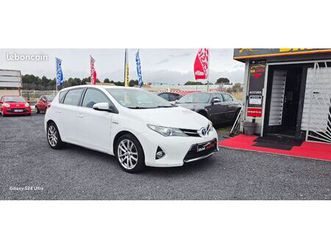 toyota auris / 1.8 vvt essence hybride 136 ch / année 2013 / ct ok